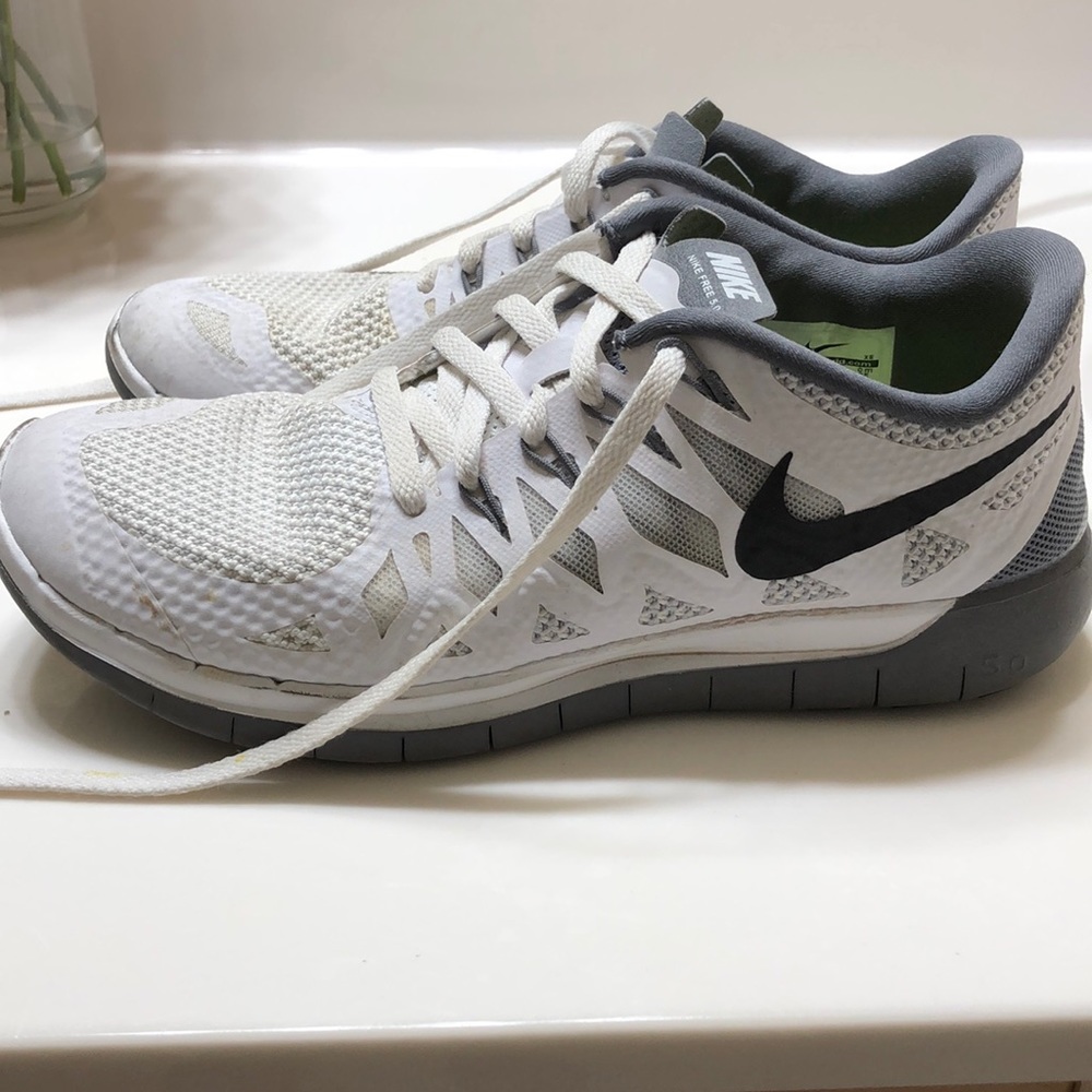 Nike Free Run 5.0 tennis shoe